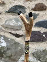 Load image into Gallery viewer, Badger at dusk
handpainted antler Thumbstick by Helen Elizabeth