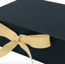 Load image into Gallery viewer, Wildlife Getting Along Collection with Poem- Gift Set by Helen Elizabeth